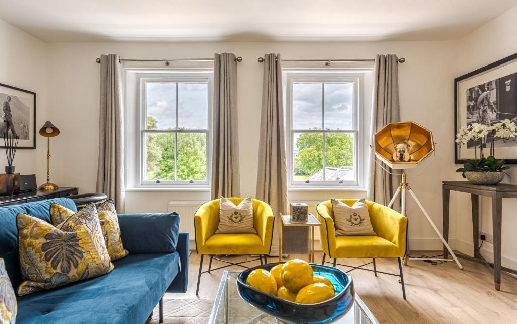 Stunning 1BR Riverside View Apartment, Kingston upon Thames