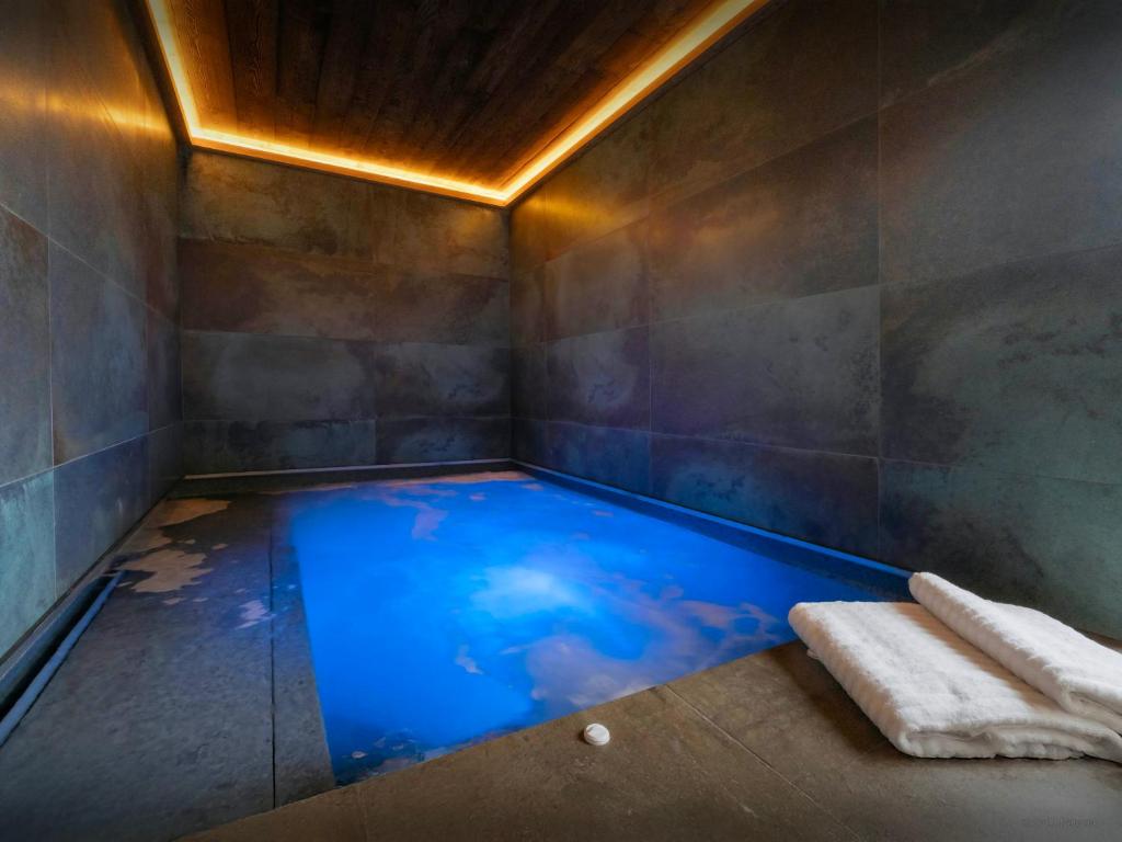 Chalet Limanosa - OVO Network - 2