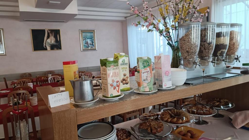 Hotel Desiree - 4