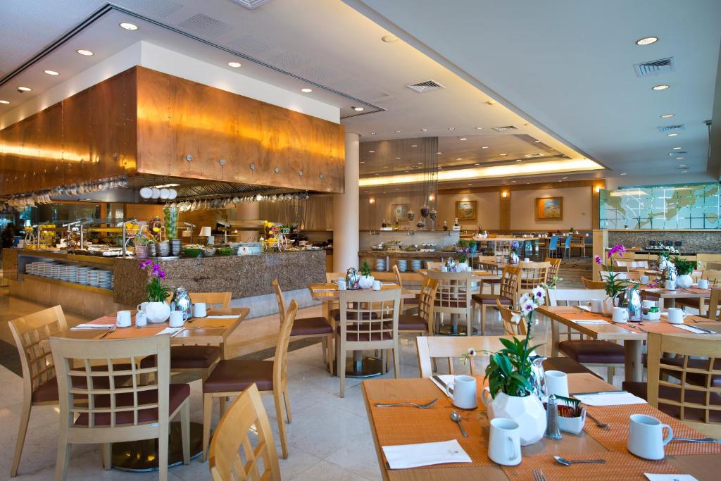 Food and beverages, Isrotel Agamim Hotel in Eilat