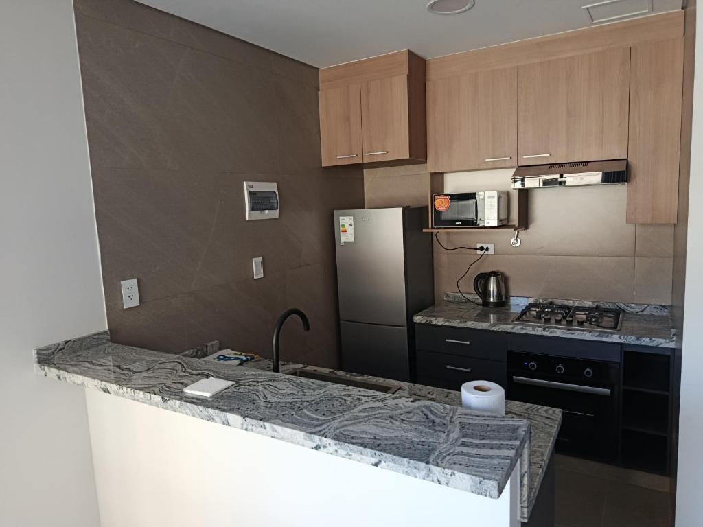 Departamento a estrenar excelente ubicacion Achumani - 5