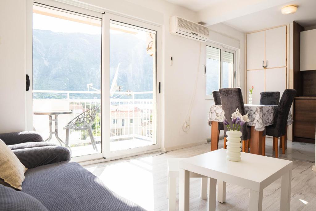 Central Apartment Dobrota II, Kotor