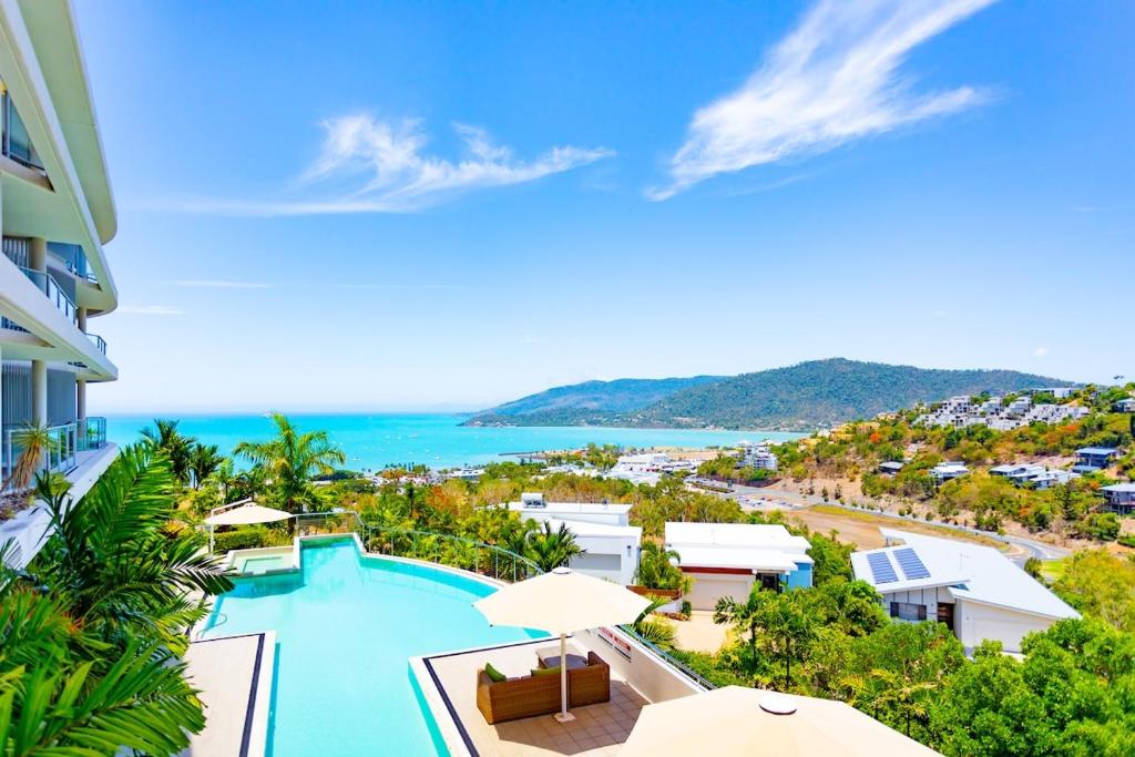 Spectacular Seaviews, Pool, Modern, Free Wifi, Airlie Beach