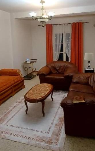 Appartement F3, Constantine