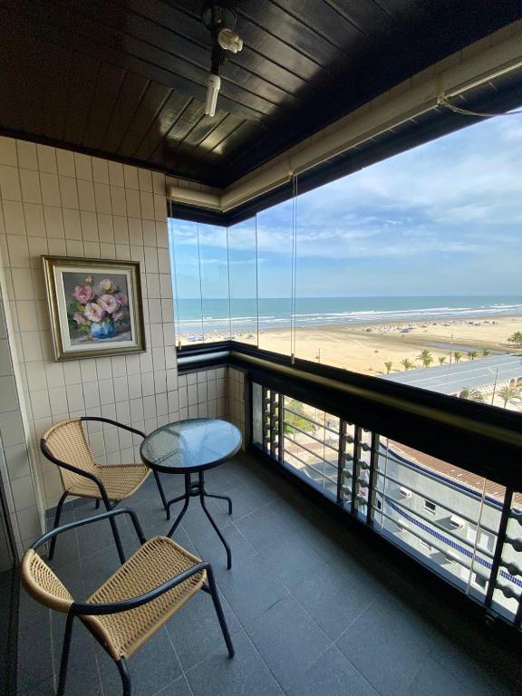 Sea view apartment in Guilhermina, Praia Grande