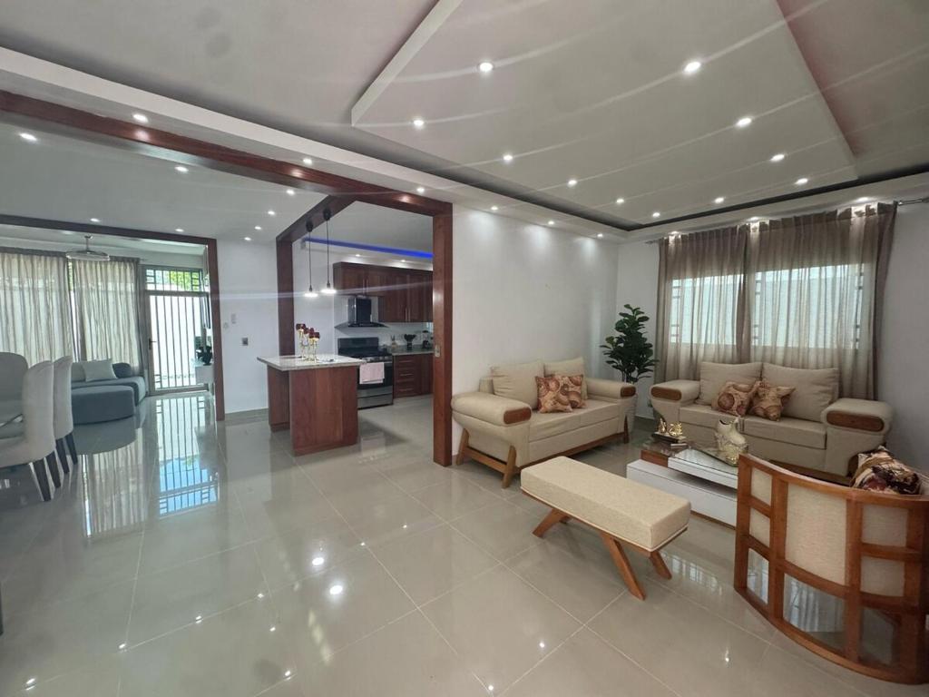 complete house in La Vega, Concepción de La Vega