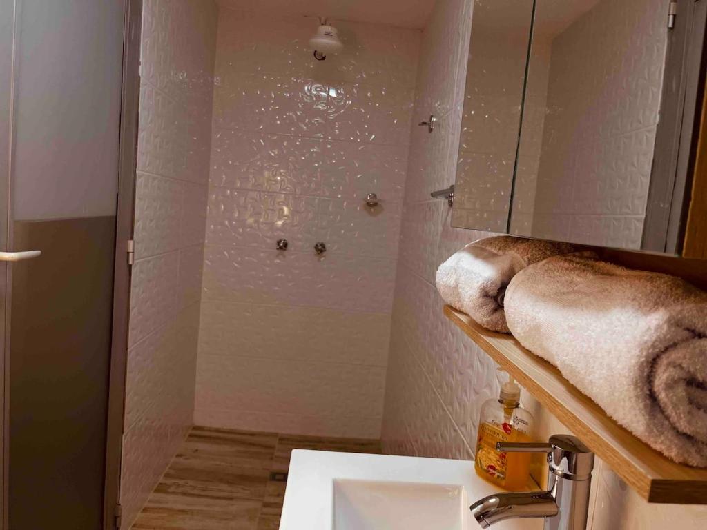 Best location Laureles to nomad Wi-Fi Fast - 5