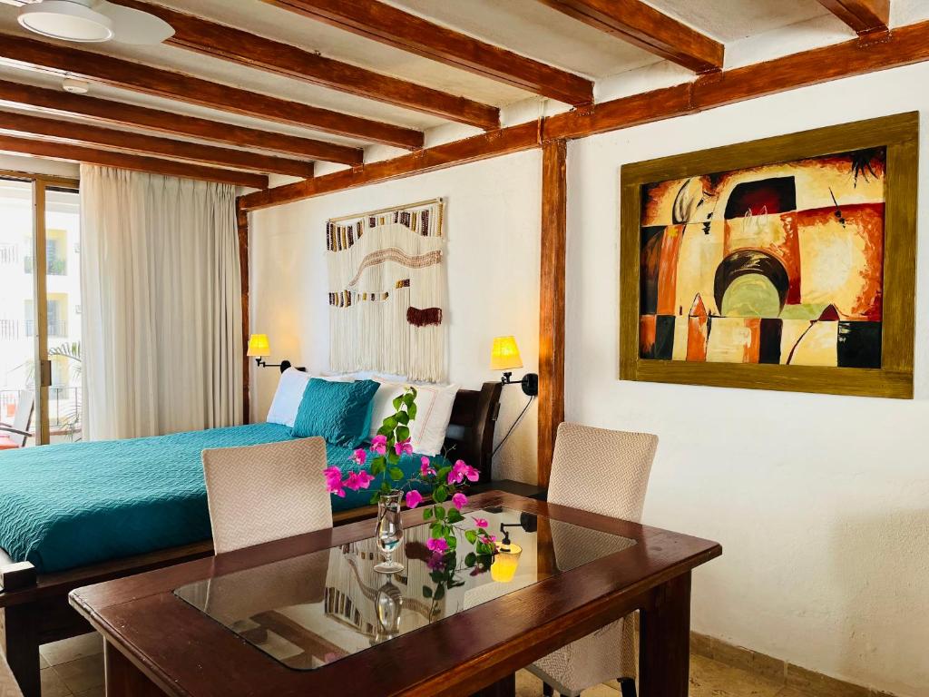 Beautiful Jr Suite in the heart of Puerto Vallarta, Puerto Vallarta