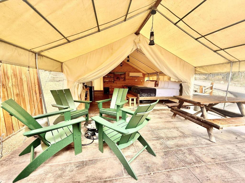 Glamping Tent #1 with Heat AC and Private Bath, Orderville