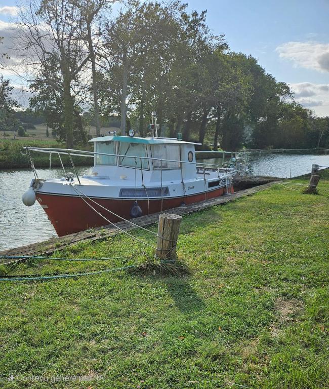 bateau tinkerbell, Labastide-dʼAnjou