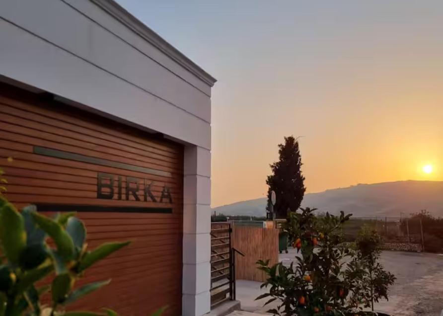 BiRKA - סוויטות מהממות מול נוף ברכת רם, Mas'ade