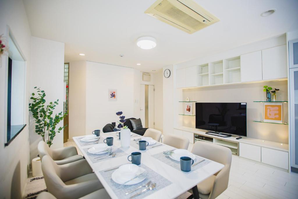 R Residence 谷町