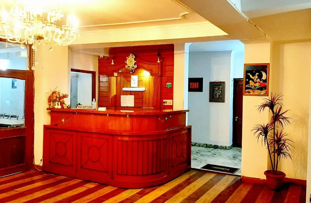 him holidays inn shimla，位于西姆拉的酒店
