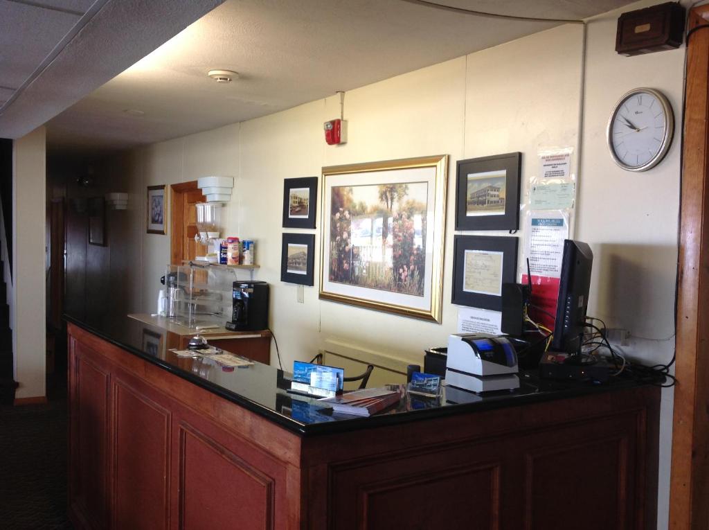 The Moulton Hotel photo