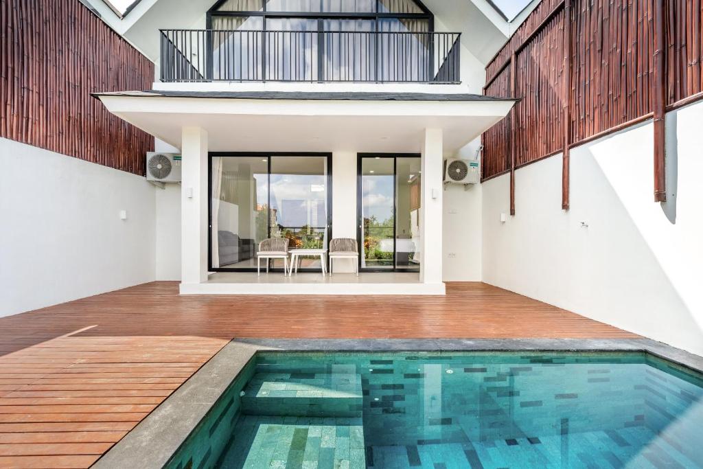 Nova - Six Stars Townhouse 2BR with Private Pool in Canggu, Dalung