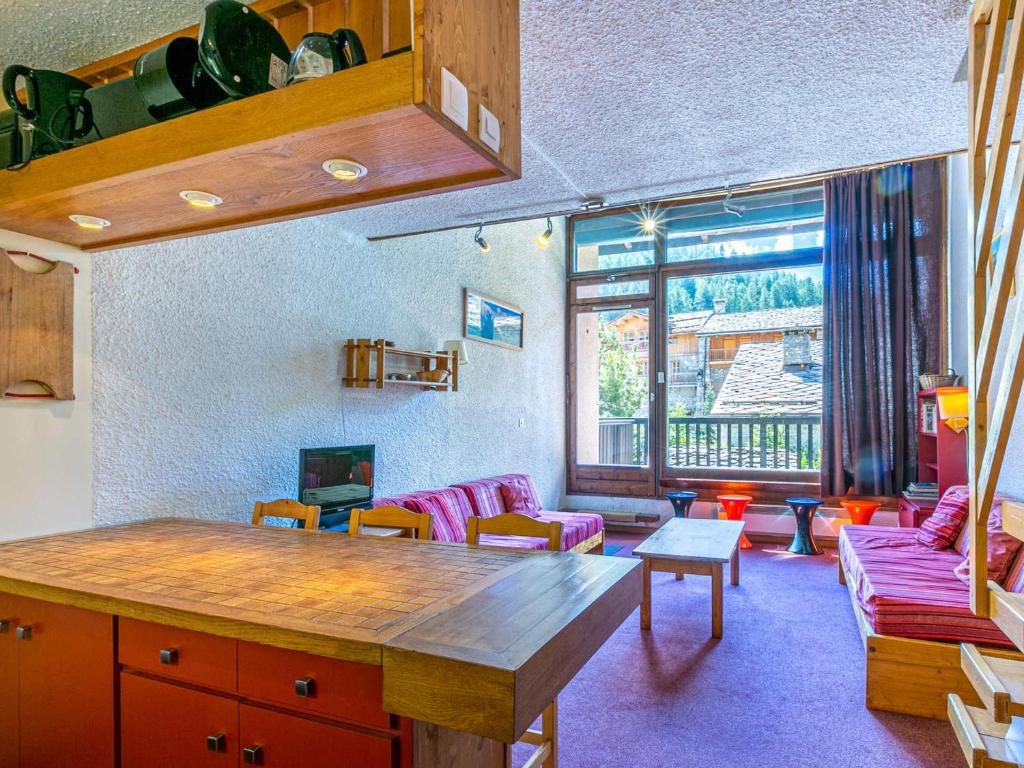 Duplex rustique avec grande terrasse au Sud, proche vieux Val-d'Isère - FR-1-694-310, Val dʼIsère