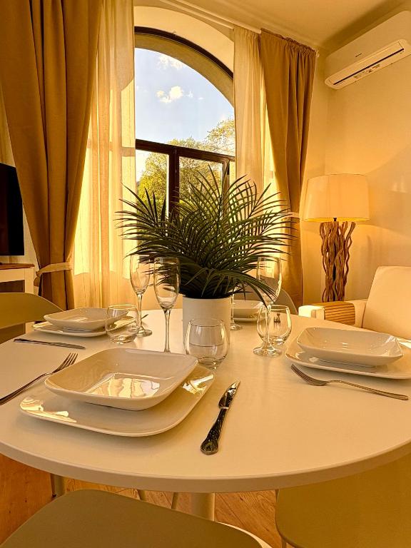 Frensis Apartment - 2