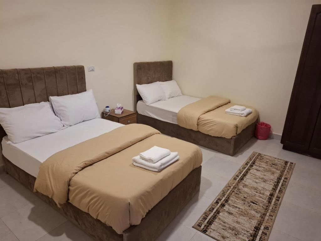 디럭스 더블룸(성인 2명+어린이 1명)