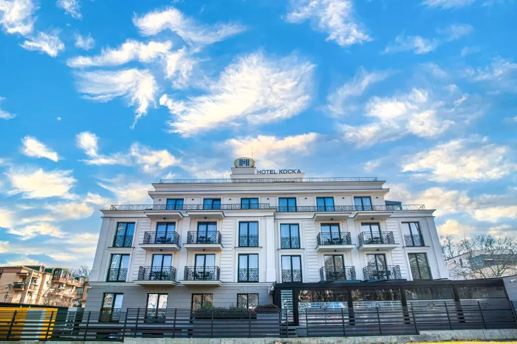 Hotel Kocka Vrnjačka Banja，位于弗尔尼亚奇卡矿泉镇的酒店