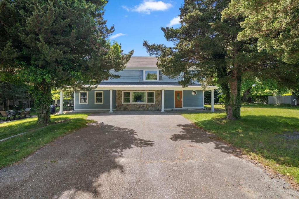 Mins to Nauset Beach & Walkable to Town, Orleans