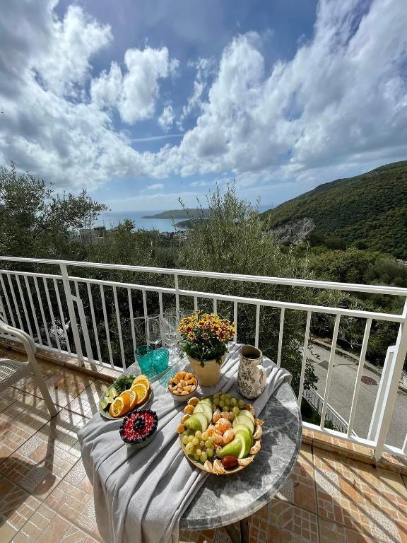 Olive Hill Home - 1