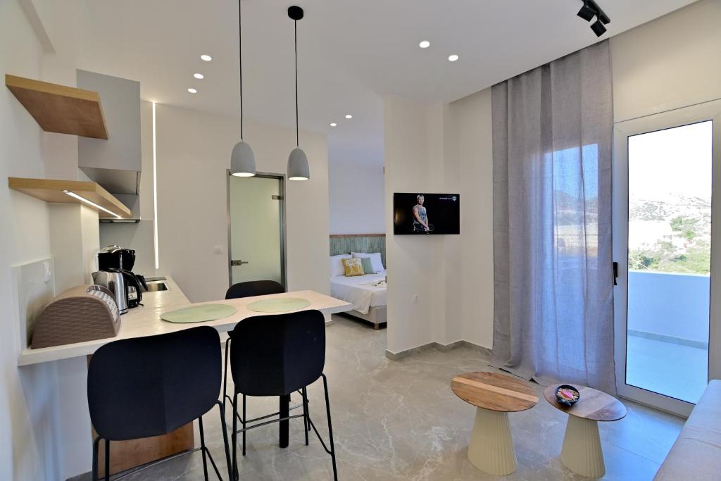 Morpheas Rooms, Palaiochóra