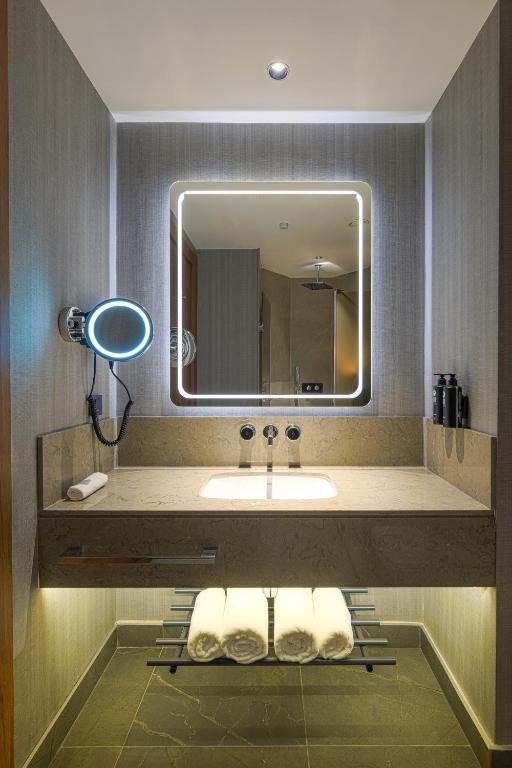 Azura World Hotel — Hotel rooms in Alanya