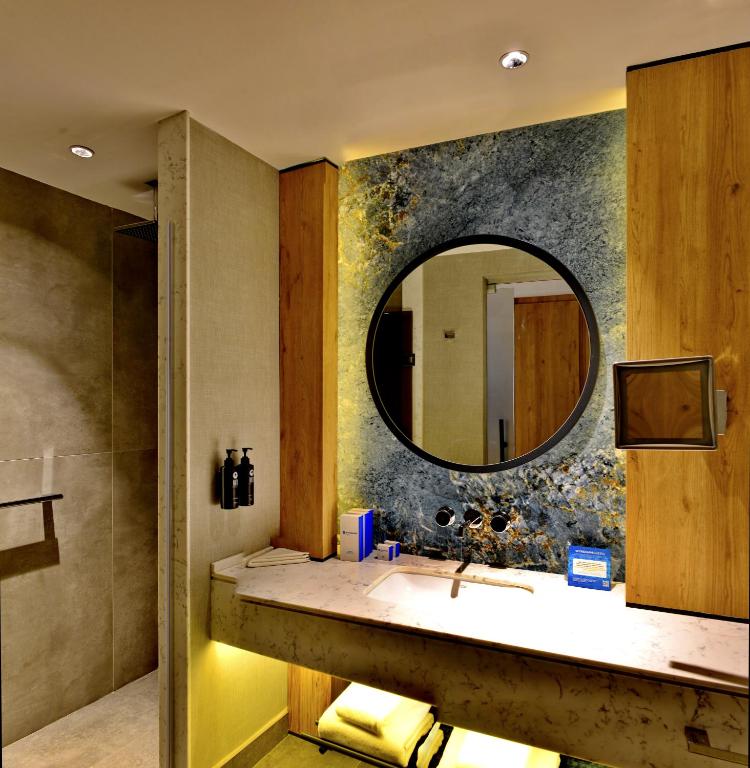 Azura World Hotel — Hotel rooms in Alanya