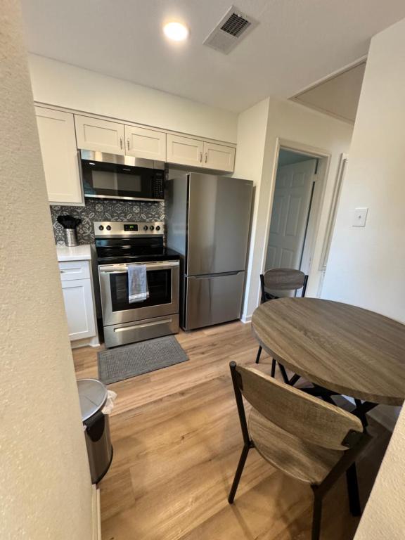 R&R Upscale Rental, Houston