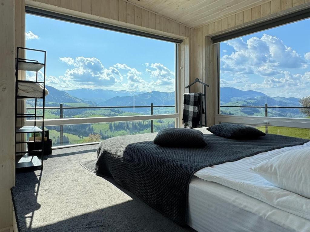 Magurka Space, Verchovyna