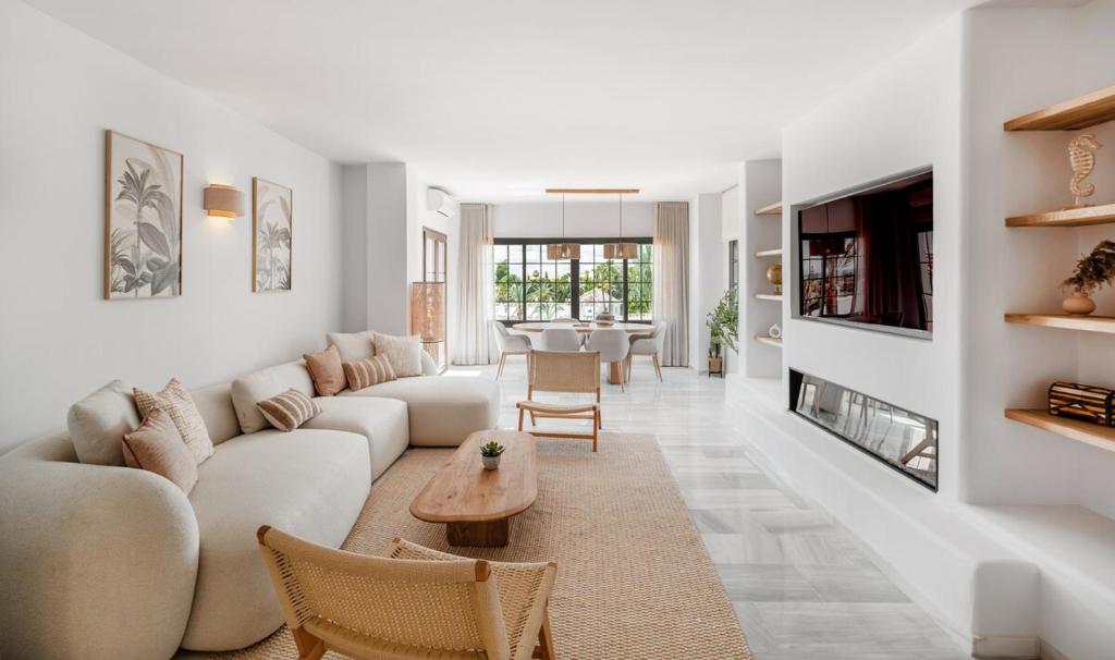 Luxurious 3BDR apartment Puerto Banús, Marbella - 2