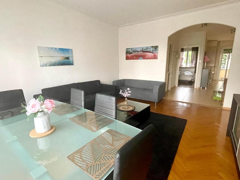 6 minutes walking from the Lausanne train station 2 rooms Apartment - 3