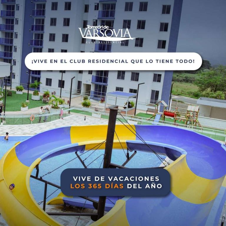 Apartamento con piscina - 3