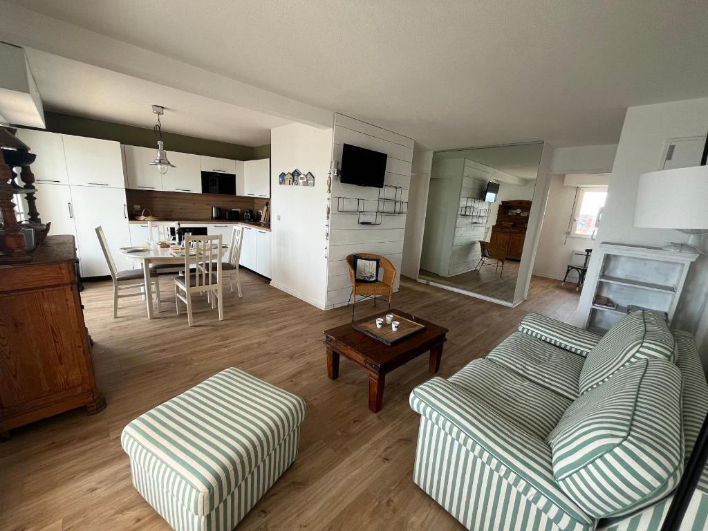 Appartement T3 en Bord de Mer à Arcachon avec Parking Sécurisé - FR-1-374-235 - 2