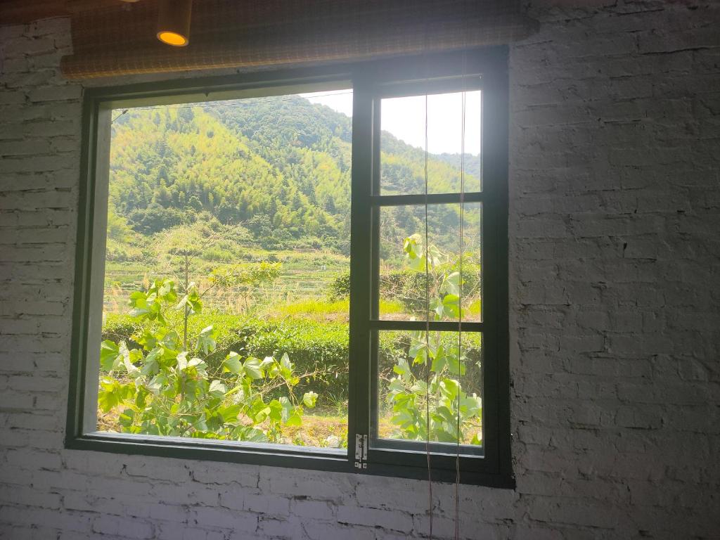 Tulou Herongzhuang Inn