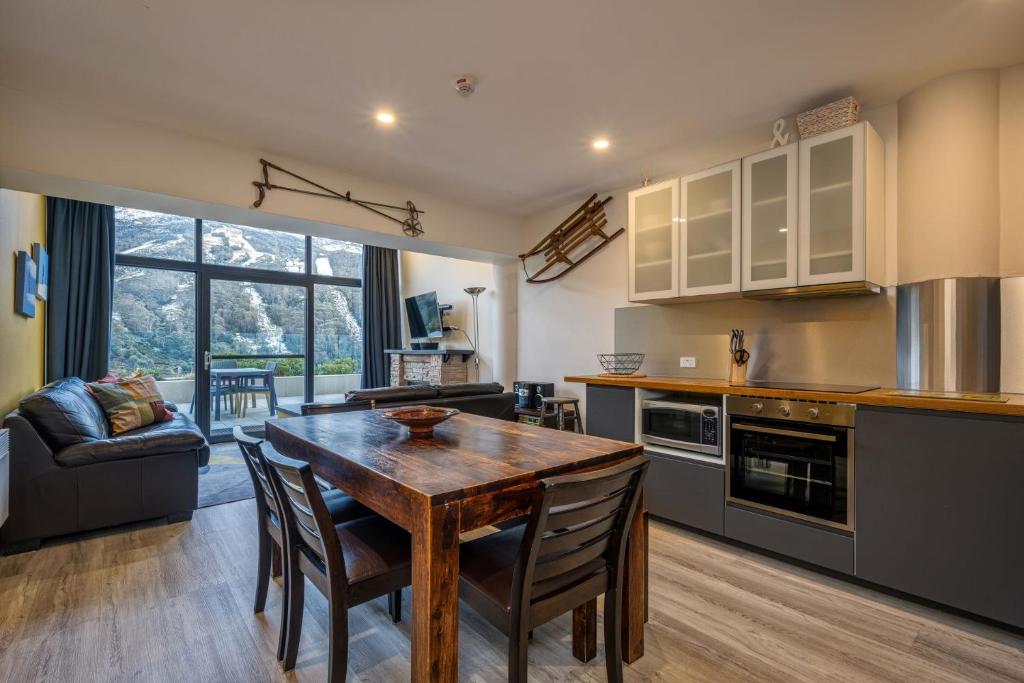 Lantern 34 - 2 Bedroom Terrace, Thredbo