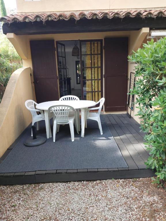 Studio avec jardin proche plages saint clair Lavandou - 5