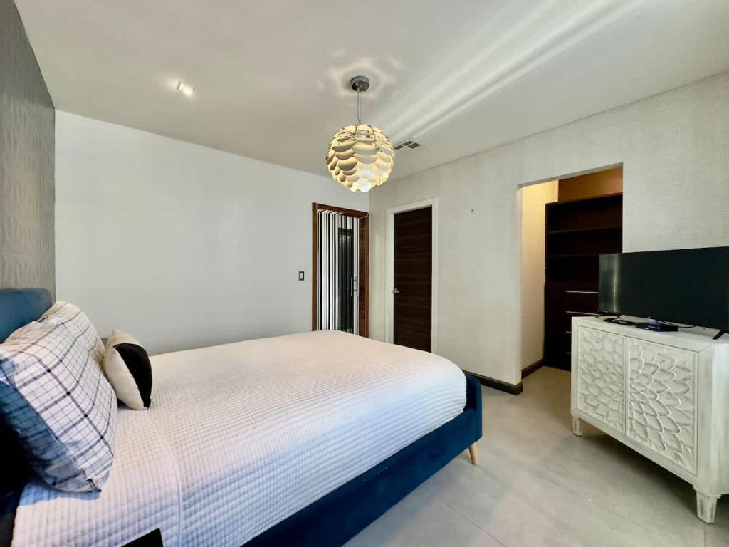 Aqua Tower 3BR-3BA Beachfront Condo in Playas de Tijuana - 4