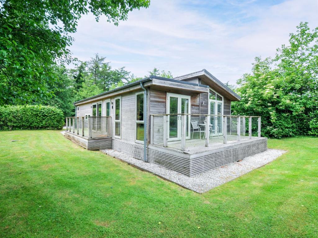 5 Faraway Fields, Liskeard