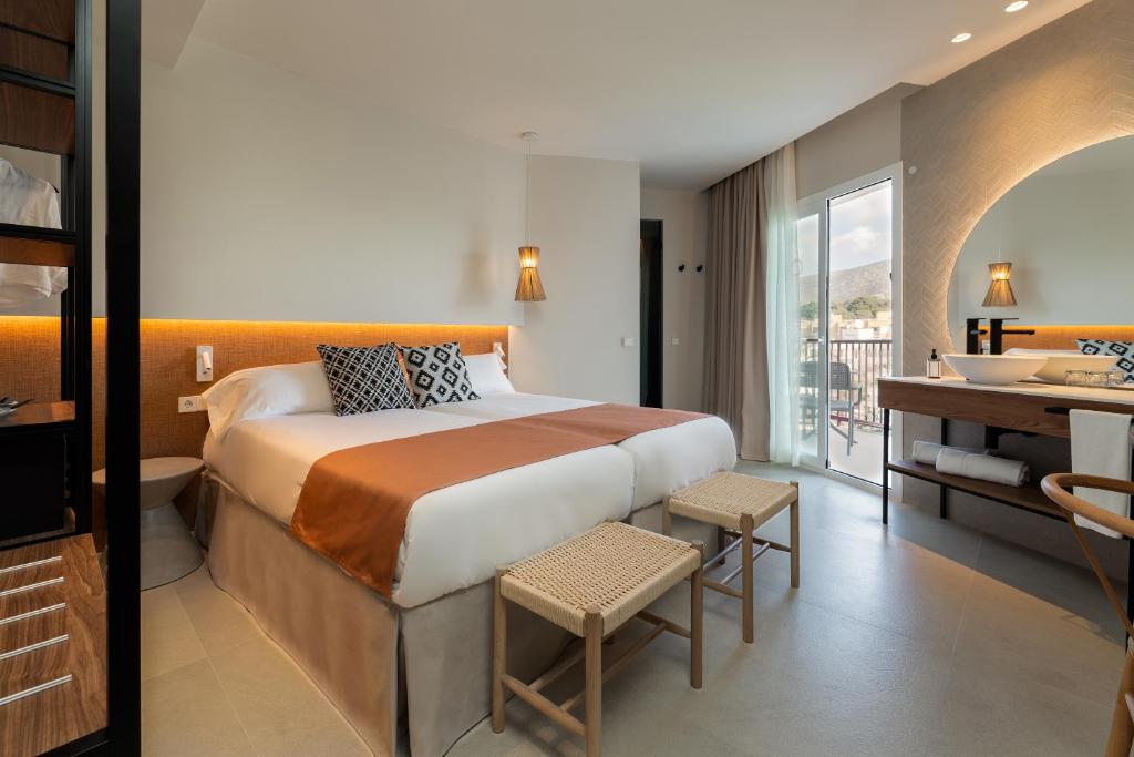 FERGUS Bermudas — Hotel rooms in Palma Nova, Balearic Islands