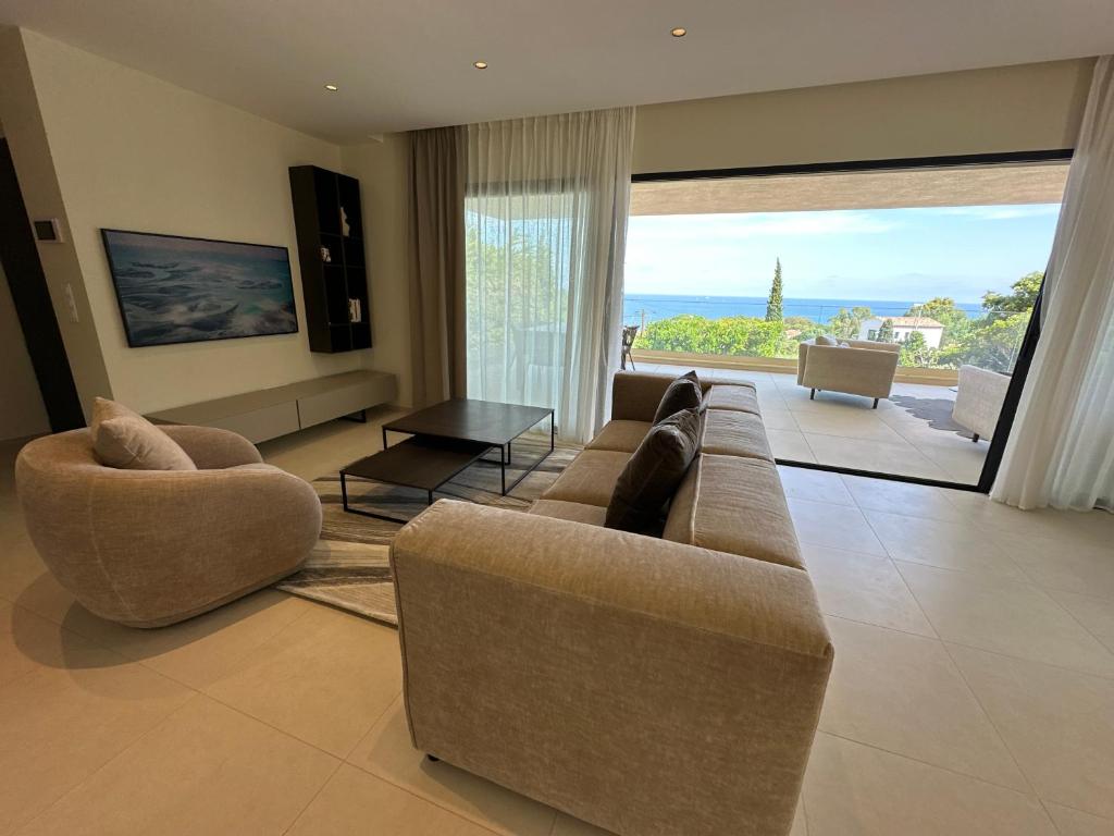 Villa Les Issambres, piscine débordement, vue mer - 5