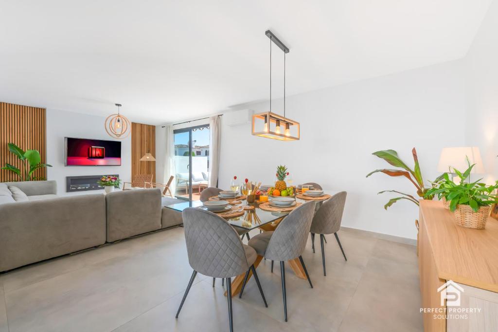Charming Beachside Townhouse in Villacana - 4