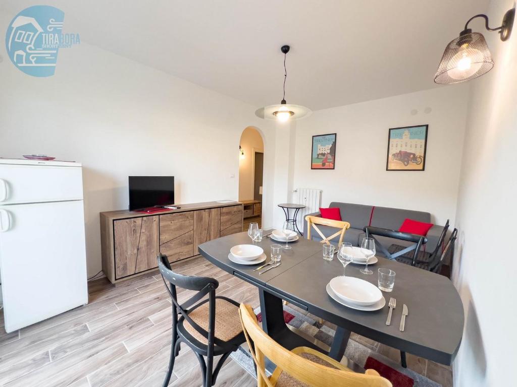 Cumano Tirabora Short Rent - 1