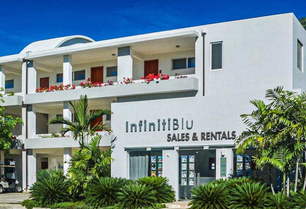 Infiniti Blu, Sosua, Sosúa