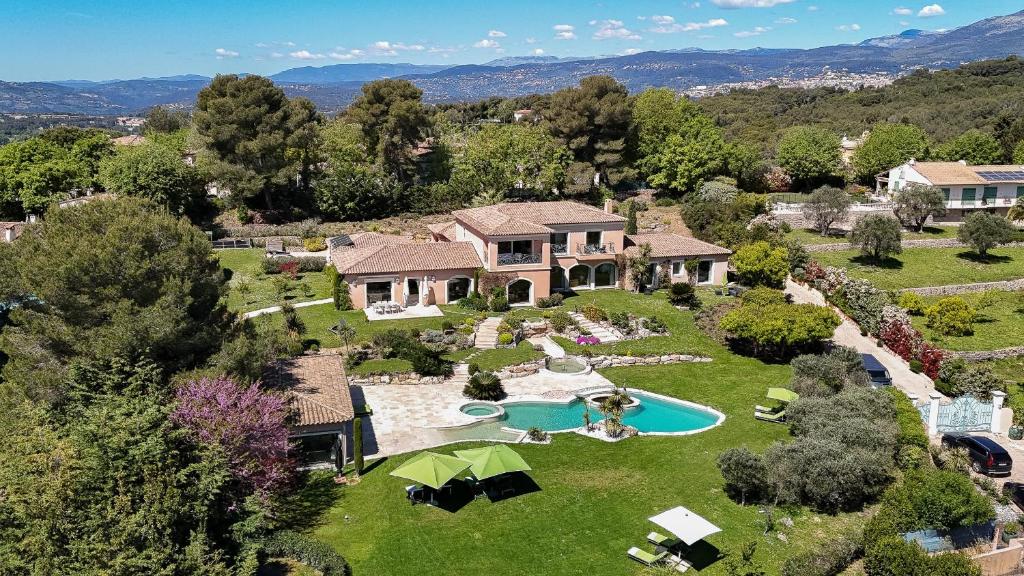 Prestigious Villa in Mougins 6 bedrooms spa cinema and nightclub - 3