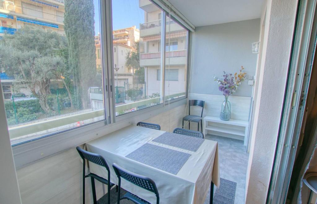 Studio Antibes Centre ville - Parking WIFI Climatisation - LIMESTAY - 5