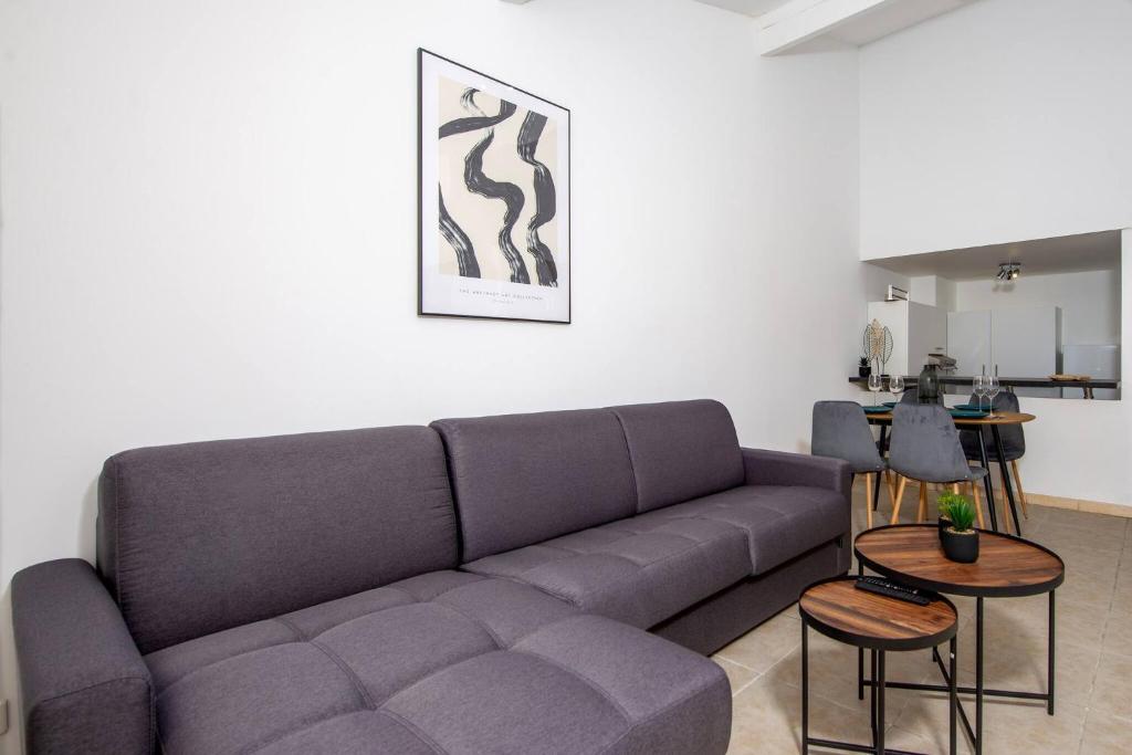 Élégance au Cœur du Vieil Antibes 2 Chambres climatisation 6 personnes - 3