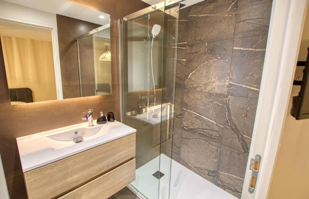 Maison Moderne Cannes 3 Chambres 3 Salles de Bain WIFI - LIMESTAY - 5