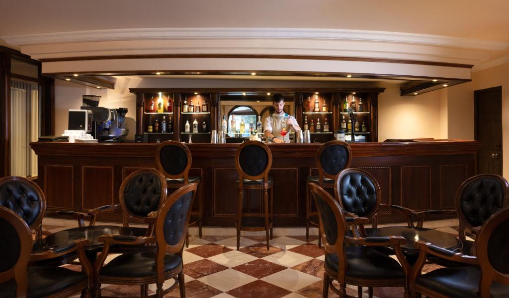 Bar/lounge
