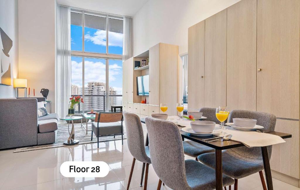 MVR-Water Views & Modern Luxury, Miami